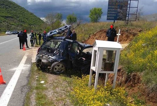 Τραγωδία στην Κοζάνη: Δύο νεκροί σε τροχαίο – Άμορφη μάζα το αυτοκίνητο (pic, vid)