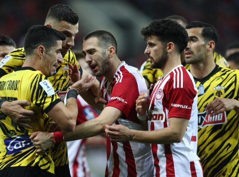 Ο Φορτούνης, ο Αραούχο, οι δεύτερες μπάλες της ΑΕΚ και ο κρυπτονίτης του Γιοβάνοβιτς