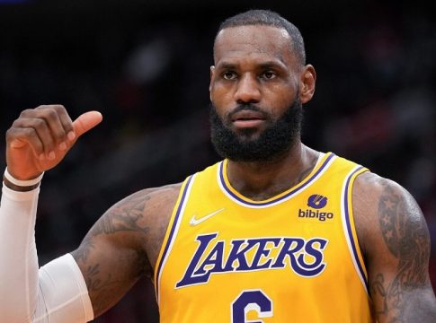 Με καθοριστικό Λεμπρόν οι Λέικερς «λύγισαν» τους Γκρίζλις και είναι κοντά στην πρόκριση! (vid)