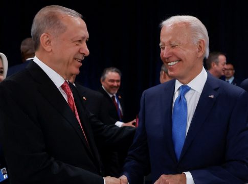 Τηλεφωνική επικοινωνία Μπάιντεν με Ερντογάν – Τι συζήτησαν