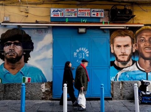 Πώς ήταν ο κόσμος την τελευταία φόρα που κατέκτησε το Scudetto η Νάπολι (vids, pics)