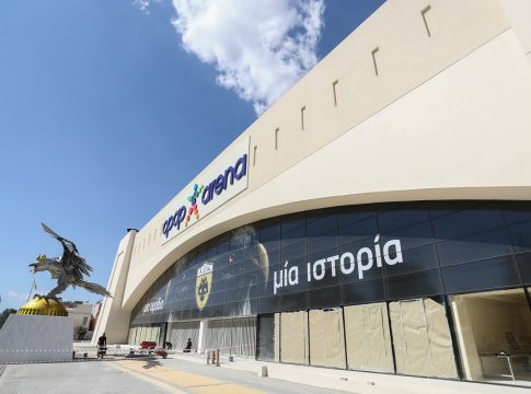 Θάνατος οπαδού ΑΕΚ: Από τις κάμερες φαίνεται άτομο να τον ξυλοκοπεί