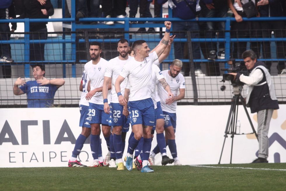 Το γκολ του Μασάς για το 1-0 του Ιωνικού στο «Γεντί Κουλέ» (vid)