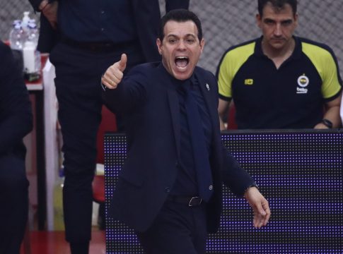 Ιτούδης: «Καλύτερος ο Ολυμπιακός, μας έβγαλε από τη συγκέντρωσή μας»