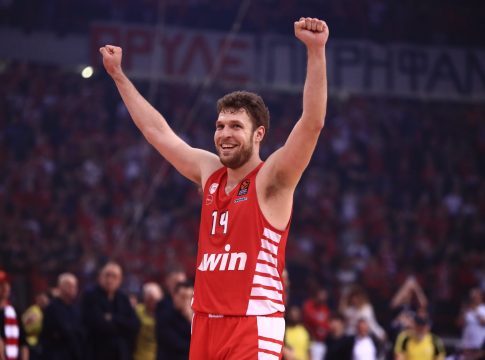 Βεζένκοφ στο «10»: «Δεν υπάρχει πίεση, πάμε στο Κάουνας να κάνουμε ό,τι κάναμε όλη τη σεζόν»