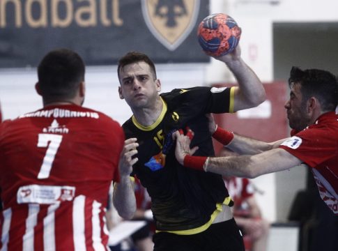 ΑΕΚ – Ολυμπιακός 21-19: Εκαναν το 1-0 οι Κιτρινόμαυροι