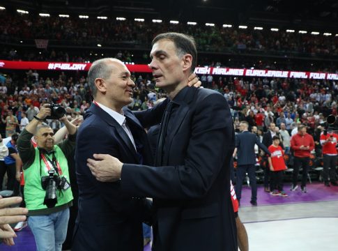 Η ομιλία του Μπαρτζώκα στα αποδυτήρια και το… μήνυμα: «Εχουμε τη δουλειά που αρχίσαμε τον Οκτώβρη…»