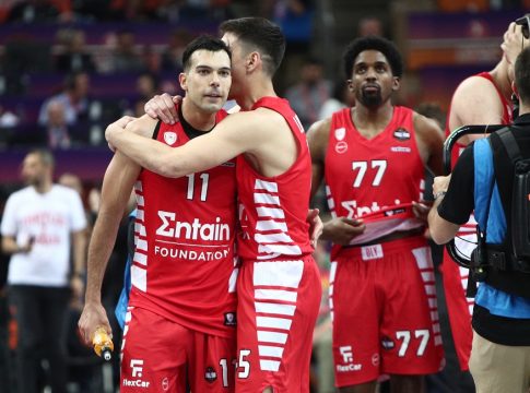Ολυμπιακός: 40 λεπτά μακριά από την τέταρτη κούπα