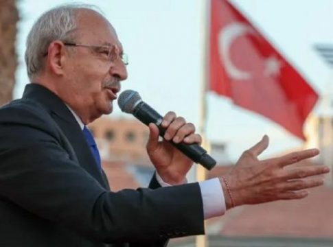 Τουρκία: Τους νέους προσπαθεί να κερδίσει ο Κιλιτσντάρογλου στο δεύτερο γύρο
