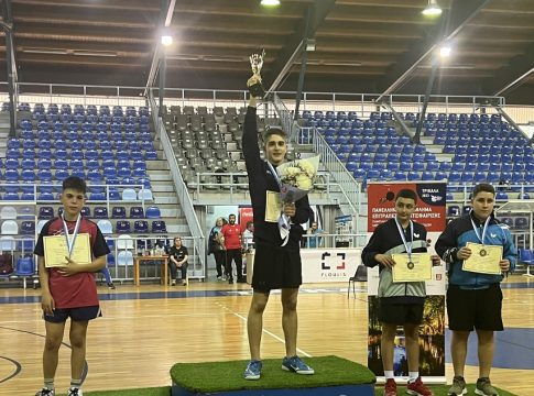 Σάρωσε τα χρυσά μετάλλια στις παγκορασίδες η Τζενίδη, ο Αλεξούδης πρωταθλητής Ελλάδας στο απλό παμπαίδων