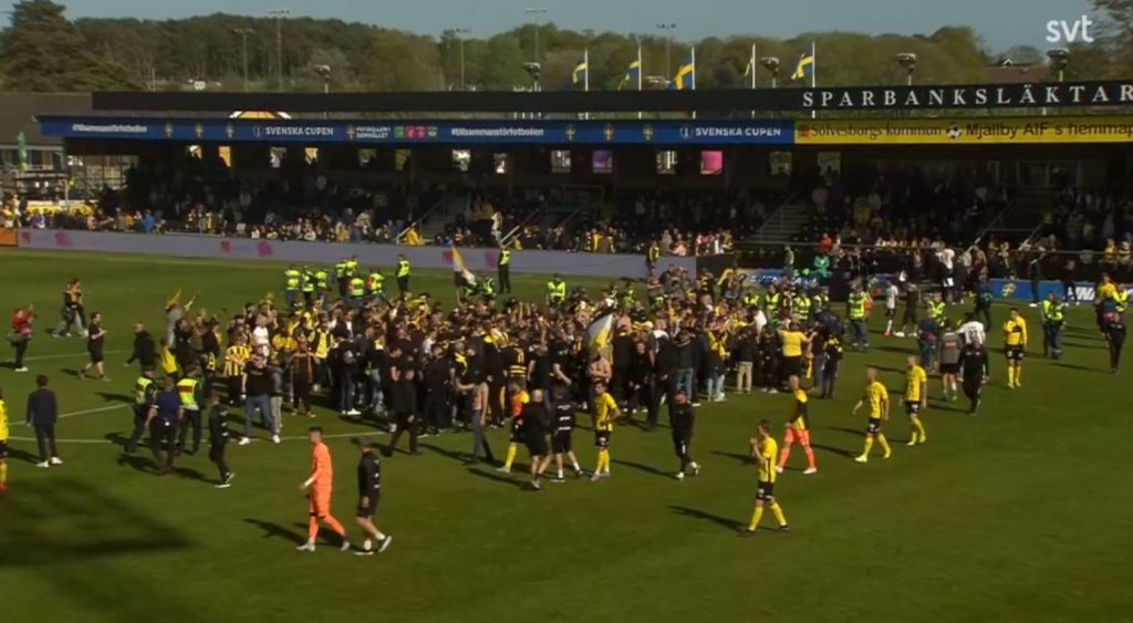 Επεισόδια οπαδών κατά τους πανηγυρισμούς για το Κύπελλο Σουηδίας, έβριζε τους οπαδούς ο Αϊντάρεβιτς