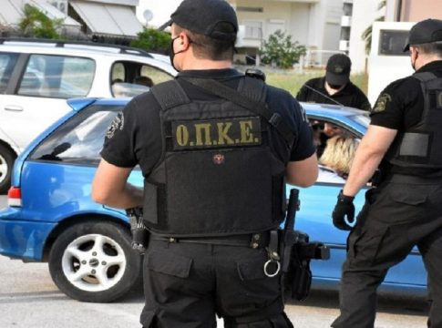 Δύο συλλήψεις για άσκοπους πυροβολισμούς στις Αχαρνές