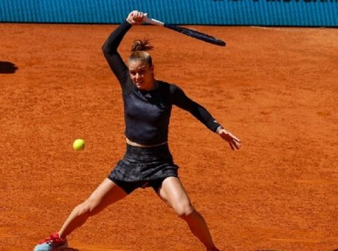 Ανοίγει το πρόγραμμα η Σάκκαρη – Για να… τελειώσει τη δουλειά, μετά τη διακοπή, ο Τσιτσιπάς