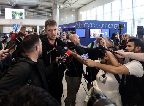 Βεζένκοφ: «Ακολουθούμε το παράδειγμα των αρχηγών» (vids)