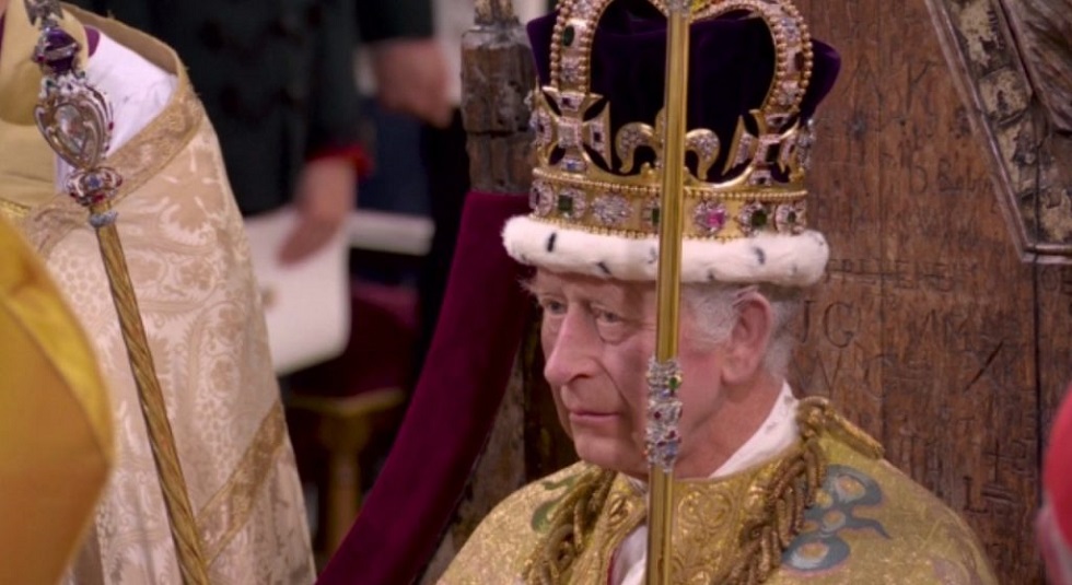 Βασιλιάς Κάρολος Γ’: Δείτε πλάνα από την ιστορική στιγμή της στέψης του νέου μονάρχη του Ηνωμένου Βασιλείου