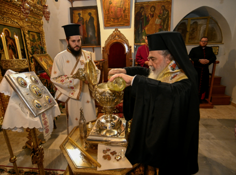 Με ορθόδοξο λάδι θα χριστεί ο βασιλιάς Κάρολος