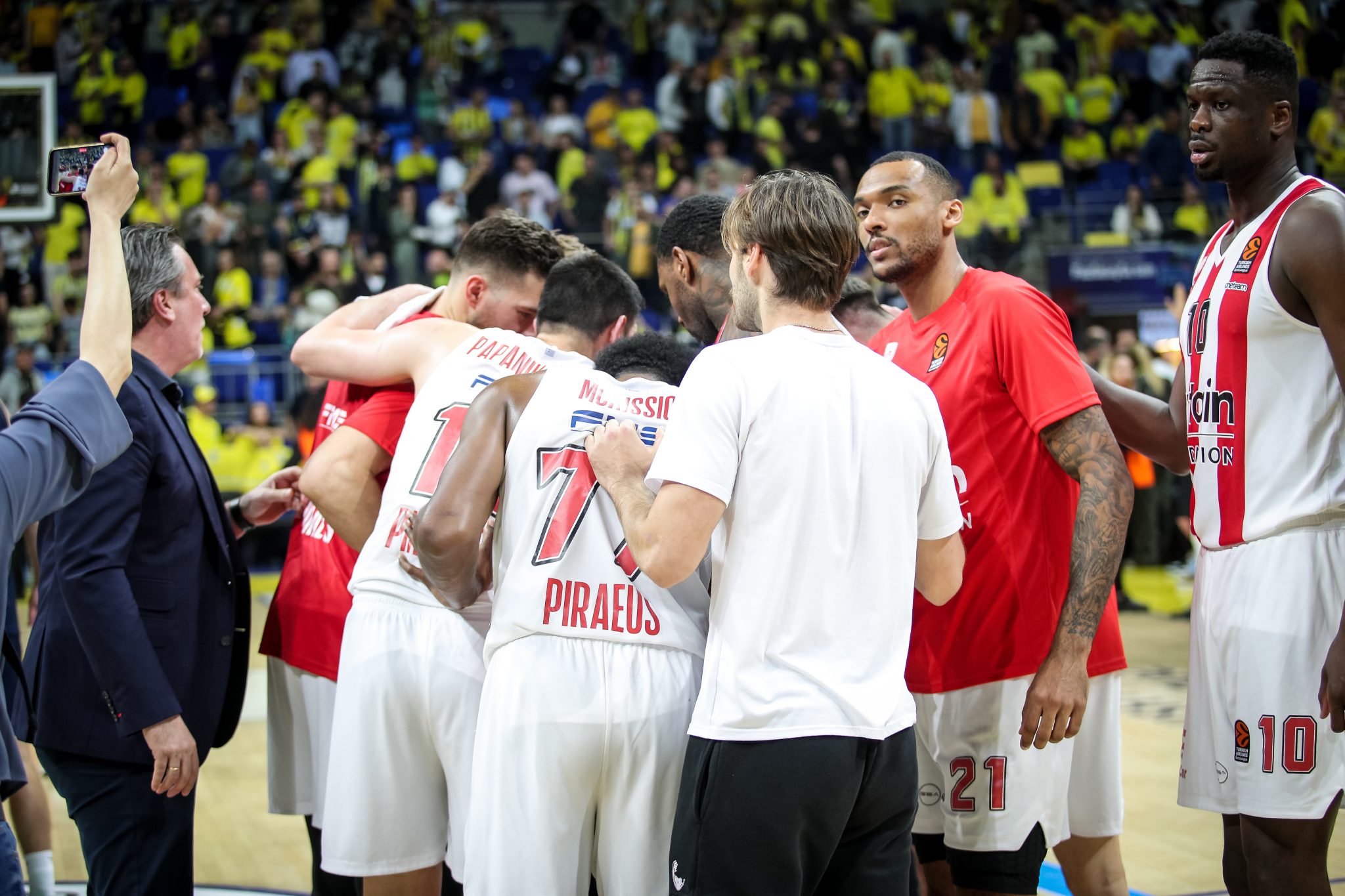 Αυτοί είναι οι διαιτητές για το Game 4 του Ολυμπιακού με τη Φενέρμπαχτσε