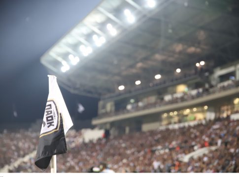 Πρώην προπονητής του ΠΑΟΚ, υποψήφιος για τον πάγκο της Παρί Σεν Ζερμέν!