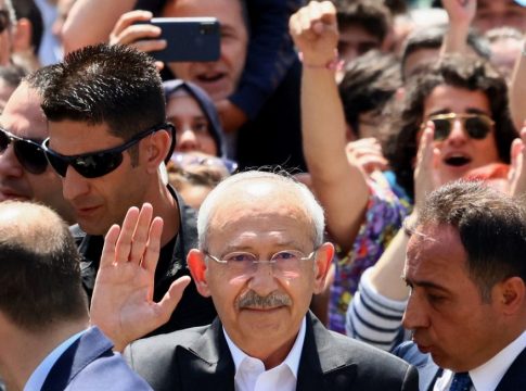 Εκλογές Τουρκία: Έκκληση Κιλιτσντάρογλου στους «ήρωες της δημοκρατίας» – «Μην εγκαταλείπετε ποτέ τις κάλπες, ό,τι κι αν γίνει»