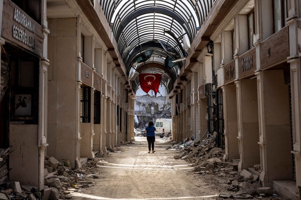 Οι τουρκικές εκλογές στο φόντο των ερειπίων