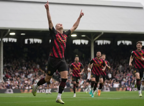 «Αδιανόητος» Χάαλαντ: Ετοιμάζεται να σπάσει ρεκόρ 30 χρόνων περίπου! (vids)