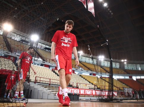 Ολυμπιακός: Δίχτυ προστασίας τοποθετήθηκε στο ΣΕΦ