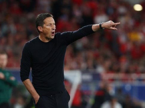 Ρόμα: Υποψήφιος ο Σμιντ αν αποχωρήσει ο Μουρίνιο