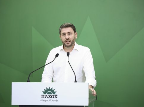 Νίκος Ανδρουλάκης: «Η Ελλάδα δεν μπορεί να υιοθετήσει την πρόταση του Συμβουλίου για το προσφυγικό»