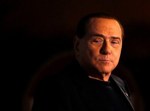 Σίλβιο Μπερλουσκόνι: Η ζωή και το έργο του Καβαλιέρε