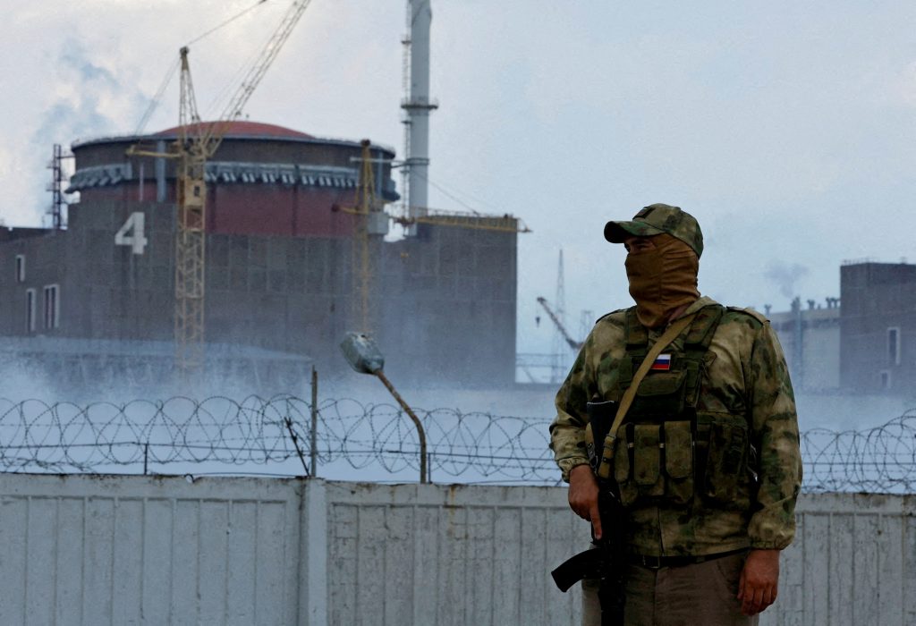 Νέο κύμα ρωσικών επιθέσεων στην Ζαπορίζια – Ανησυχίες για τον πυρηνικό σταθμό