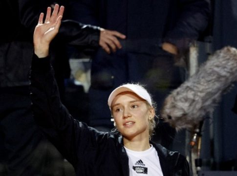 Η Ριμπάκινα αποχώρησε από το Ρολάν Γκαρός λόγω ασθένειας