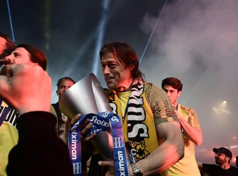 Συνεχίζονται τα σενάρια για Αλμέιδα και Κλαμπ Αμέρικα: Η ρήτρα, το συμβόλαιο και τα πολλά λεφτά στο… τραπέζι