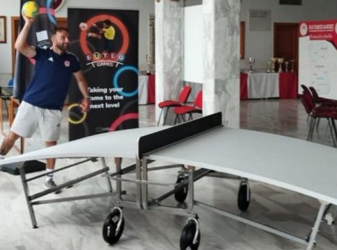 Τα tegtables στην Ιστορική Λέσχη του Ολυμπιακού!