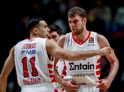 Η επόμενη μέρα στον Ολυμπιακό: Οι Βεζένκοφ, Σλούκας που «καίνε», η επιθυμία του Κάνααν και ο Μιλουτίνοφ