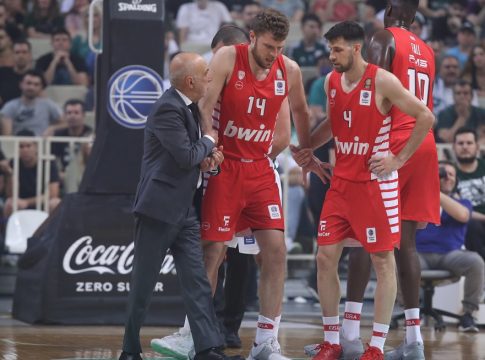 Αγωνία για Βεζένκοφ – Τι είπε ο Μπαρτζώκας για τον Βούλγαρο