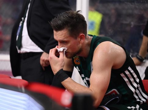 Πρόβλημα με Πονίτκα στον Παναθηναϊκό: Υποβάλλεται σε εξετάσεις την Δευτέρα ο Πολωνός