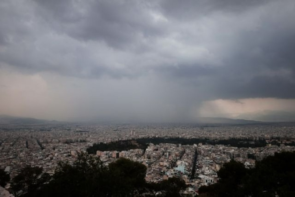 Καιρός: Συννεφιά με τοπικές βροχές και μεμονωμένες καταιγίδες – Έως 31 βαθμούς το θερμόμετρο