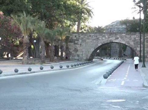 Χωρίς ασθενοφόρα η Κως – 63χρονη πέθανε σε καρότσα αγροτικού πηγαίνοντας στο νοσοκομείο