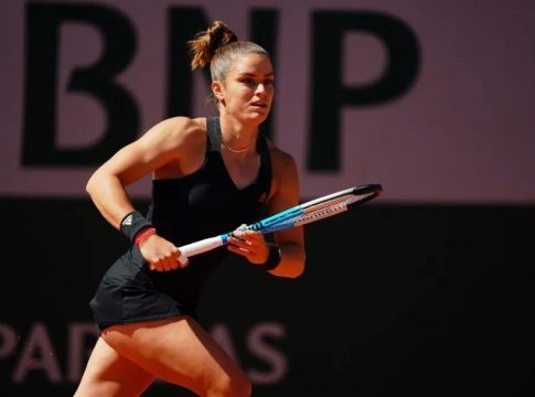 Αποσύρθηκε από το Ίστμπουρν η Σάκκαρη