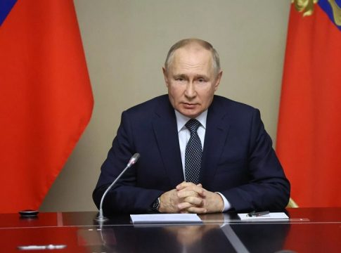 Πούτιν: Πρώτη εμφάνιση μετά την ανταρσία της Βάγκνερ