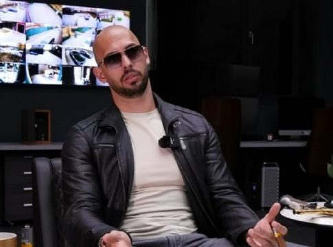 Άντριου Τέιτ: «Χάρη σας κάνω» – Προκλητικός στην πρώτη του συνέντευξη μετά τη φυλακή