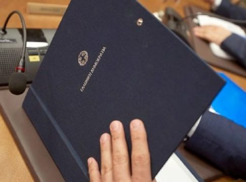Κυβέρνηση: Το «προφίλ» του νέου υπουργικού συμβουλίου – Το παρασκήνιο της επιλογής των νέων υπουργών και τα βαριά ονόματα που μένουν εκτός