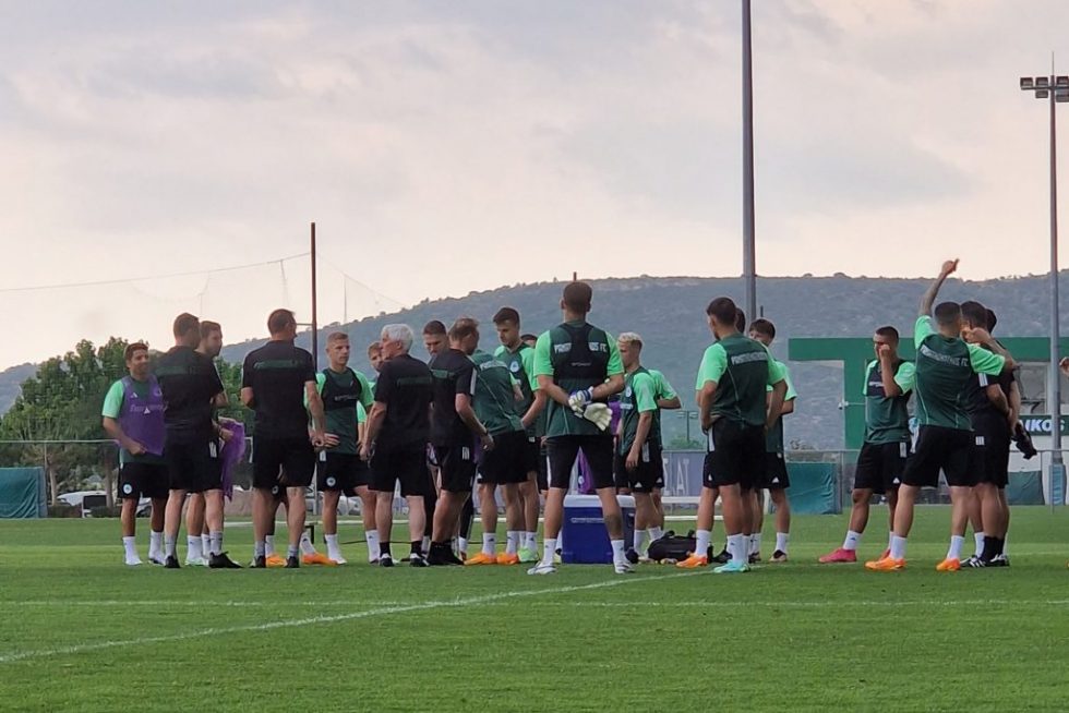 Προπόνηση υπό βροχή και βάρος στη φυσική κατάσταση για τον Παναθηναϊκό