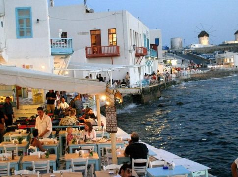 Τουρισμός: Χαμηλώνουν οι ρυθμοί κρατήσεων για το 2023