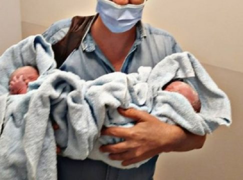 Πλέει σε πελάγη ευτυχίας – Γνωστός παρουσιαστής του ΣΚΑΪ απέκτησε δίδυμα!