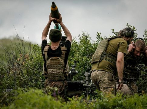 Πόλεμος στην Ουκρανία: Τα σχέδια του Κιέβου για αντεπίθεση δεν έχουν αλλάξει παρά το κύμα επιθέσεων από τη Ρωσία