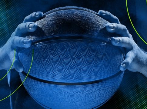 Πετάει πιο ψηλά απ’ τον… αετό