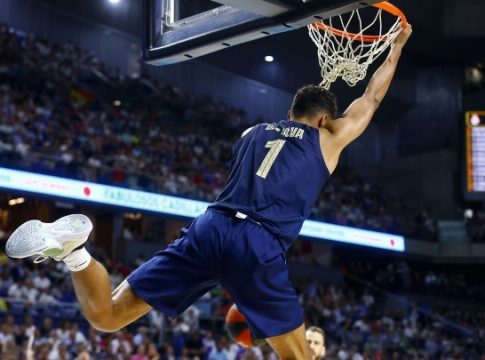 Πρωταθλήτρια Ισπανίας με… σκούπα η Μπαρτσελόνα