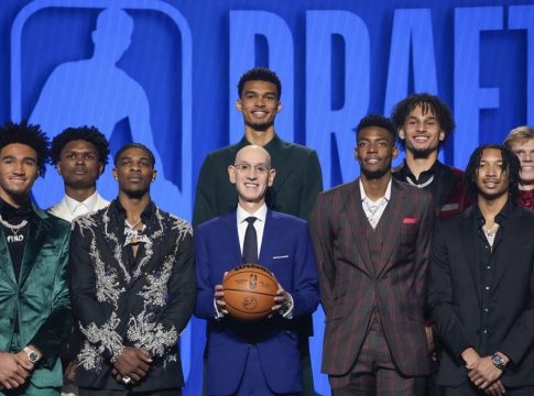 Ο Βικτόρ Γουεμπανιαμά στο νούμερο 1 των ντραφτ του NBA και στους Σαν Αντόνιο Σπερς όπως αναμενόταν (vid)