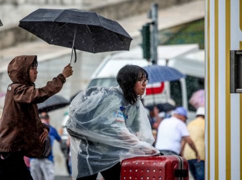 Καιρός: Βροχές και καταιγίδες από το μεσημέρι του Σαββάτου